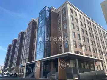 4-комнатная квартира, этаж 8 из 10, 117 м²