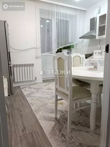1-комнатная квартира, этаж 2 из 9, 37 м²