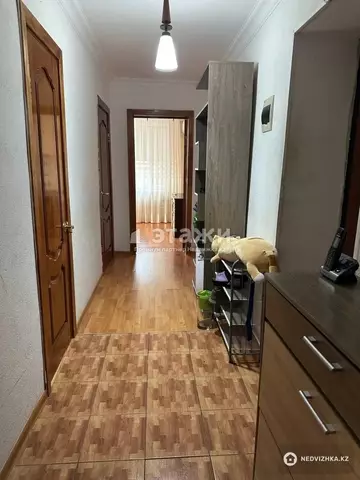 3-комнатная квартира, этаж 5 из 9, 55 м²