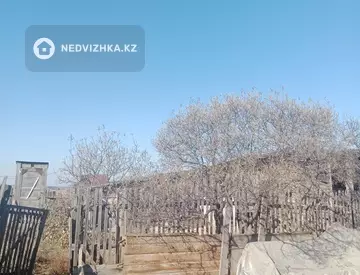 4-комнатная часть дома, 40 соток, 95 м²