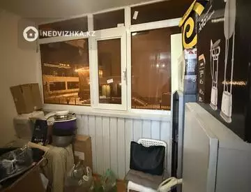 3-комнатная квартира, этаж 1 из 9, 84 м²