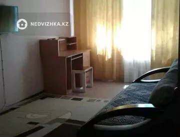 2-комнатная квартира, этаж 2 из 5, 55 м², на длительный срок