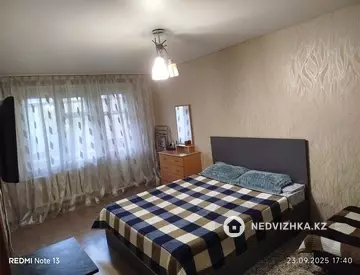 1-комнатная квартира, этаж 2 из 5, 30 м², по часам