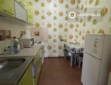 2-комнатная квартира, этаж 4 из 4, 67 м², на длительный срок