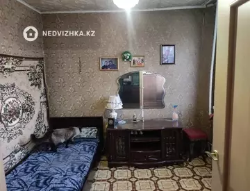 4-комнатная квартира, этаж 1 из 5, 66 м²