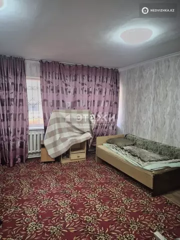 5-комнатная квартира, этаж 1 из 3, 60 м²