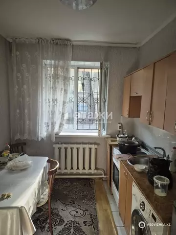 5-комнатная квартира, этаж 1 из 3, 60 м²