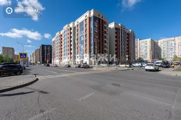1-комнатная квартира, этаж 8 из 9, 36 м²