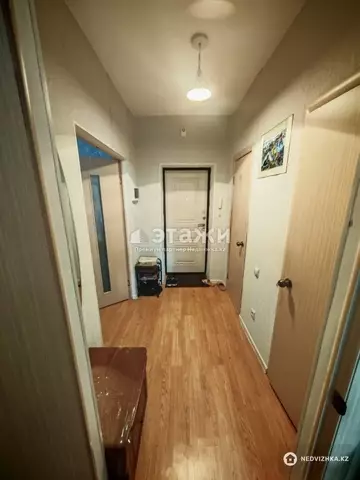 1-комнатная квартира, этаж 3 из 5, 38 м²