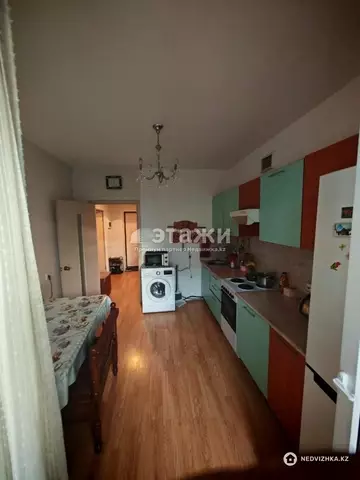 1-комнатная квартира, этаж 3 из 5, 38 м²