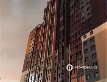 4-комнатная квартира, этаж 12 из 19, 108 м²