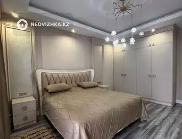 4-комнатная квартира, этаж 12 из 19, 108 м²