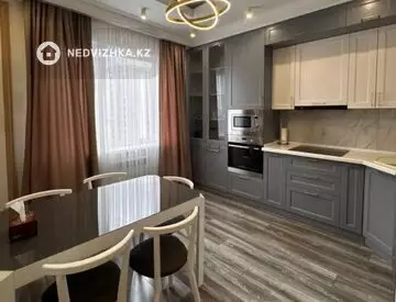 4-комнатная квартира, этаж 12 из 19, 108 м²