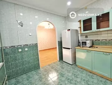 3-комнатная квартира, этаж 4 из 4, 77 м²
