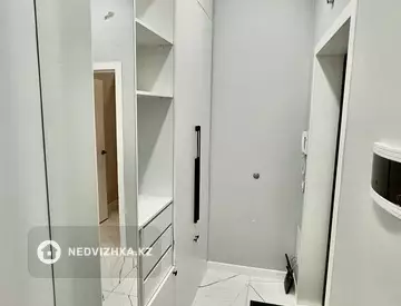 2-комнатная квартира, этаж 17 из 20, 60 м², на длительный срок