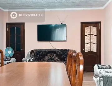 5-комнатный дом, 4 соток, 108 м²