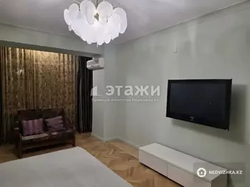 4-комнатная квартира, этаж 2 из 6, 135 м²