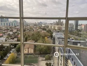 4-комнатная квартира, этаж 14 из 20, 138 м²