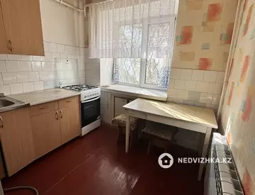 3-комнатная квартира, этаж 1 из 9, 55 м²