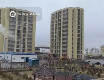 3-комнатная квартира, этаж 1 из 12, 84 м²