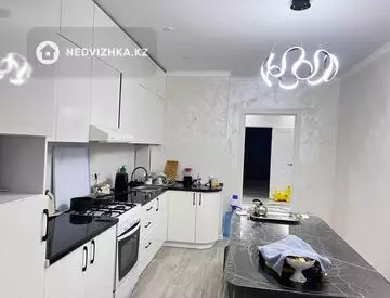 3-комнатная квартира, этаж 4 из 9, 120 м²