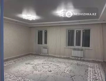 3-комнатная квартира, этаж 4 из 9, 120 м²