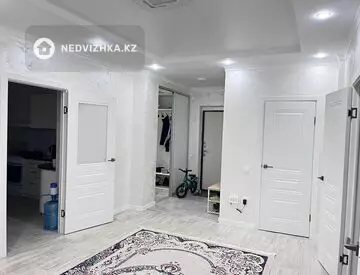 3-комнатная квартира, этаж 4 из 9, 120 м²