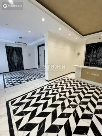 3-комнатная квартира, этаж 3 из 14, 118 м²