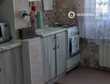 2-комнатная квартира, этаж 4 из 5, 60 м²