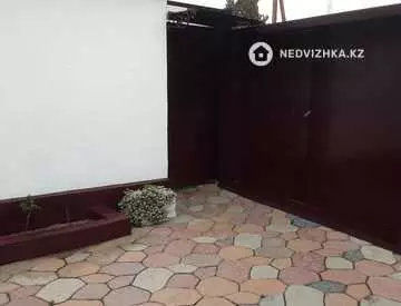 5-комнатный дом, 5.4 соток, 212 м²