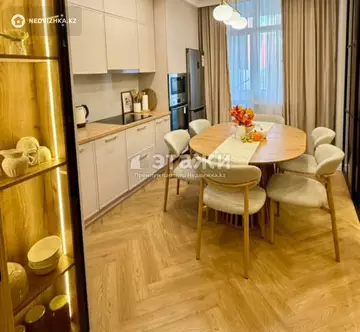 3-комнатная квартира, этаж 3 из 12, 90 м²