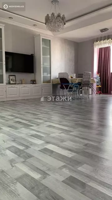 2-комнатная квартира, этаж 14 из 20, 81 м²
