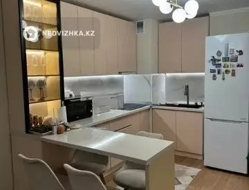 2-комнатная квартира, этаж 2 из 10, 53 м²