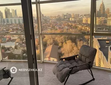 4-комнатная квартира, этаж 14 из 20, 138 м²