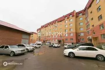 2-комнатная квартира, этаж 4 из 5, 57 м²
