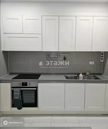 2-комнатная квартира, этаж 17 из 28, 76 м²