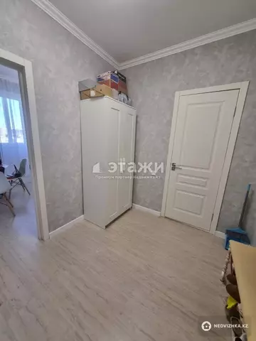 1-комнатная квартира, этаж 10 из 12, 44 м²