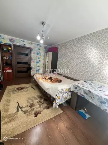 1-комнатная квартира, этаж 1 из 9, 38 м²