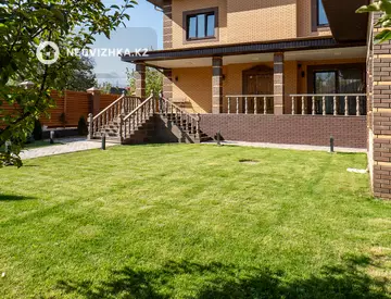 6-комнатный дом, 8 соток, 495 м²