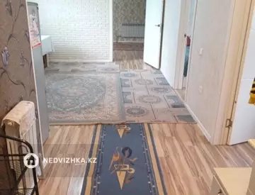 3-комнатная квартира, этаж 1 из 2, 80 м²