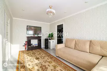 4-комнатная квартира, этаж 5 из 5, 61 м²