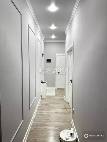2-комнатная квартира, этаж 1 из 10, 64 м²