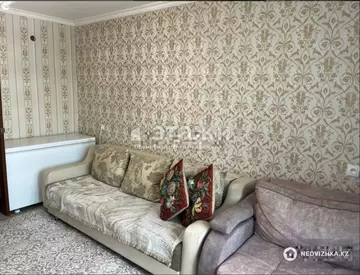 2-комнатная квартира, этаж 4 из 5, 48 м²