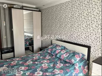 2-комнатная квартира, этаж 4 из 5, 48 м²
