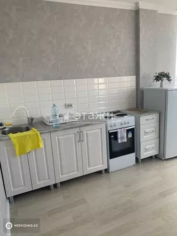 1-комнатная квартира, этаж 8 из 9, 40 м²