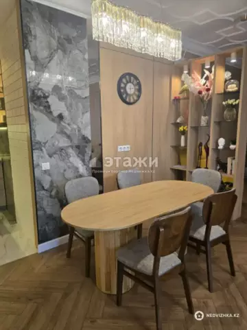 4-комнатная квартира, этаж 7 из 7, 132 м²