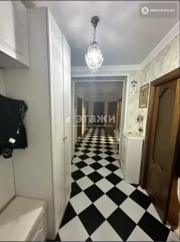 4-комнатная квартира, этаж 3 из 9, 125 м²