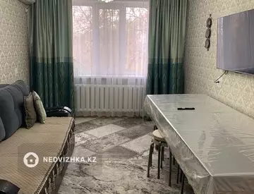 2-комнатная квартира, этаж 3 из 5, 54 м²