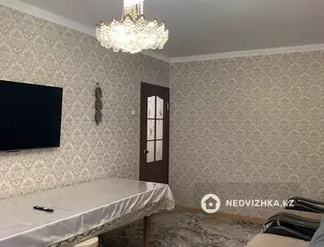 2-комнатная квартира, этаж 3 из 5, 54 м²
