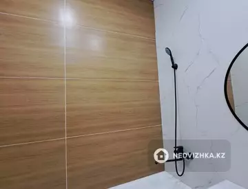 2-комнатная квартира, этаж 4 из 9, 60 м²